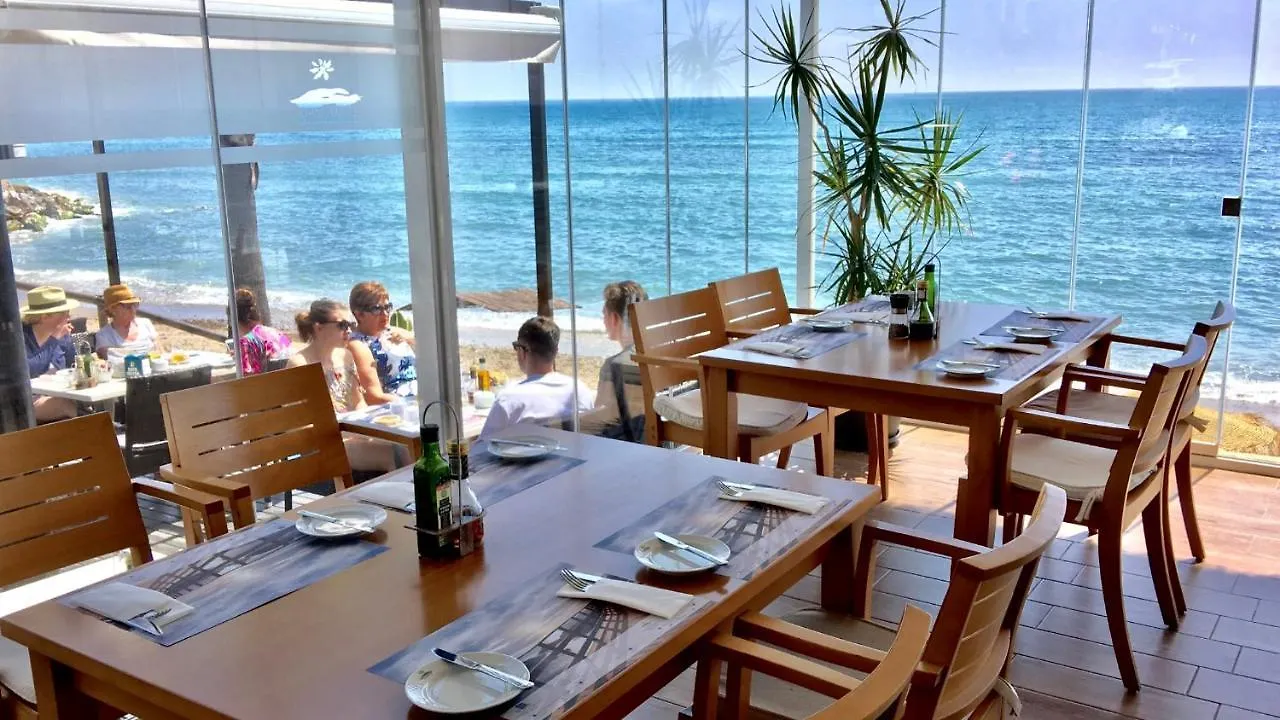 Mi Capricho Beachfront- 3-7 Apartment With Sea Views Sitio de Calahonda