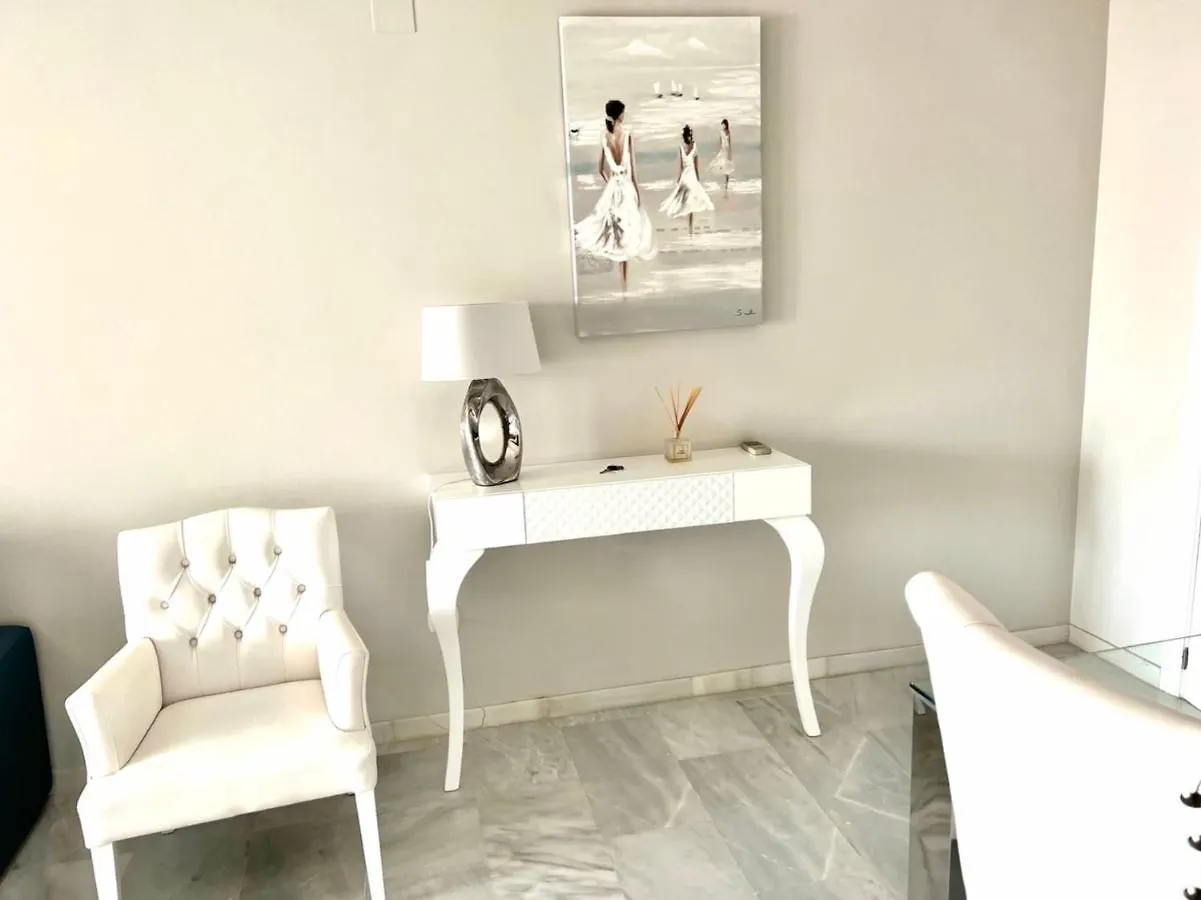 Mi Capricho Beachfront- 3-7 Apartment With Sea Views Sitio de Calahonda